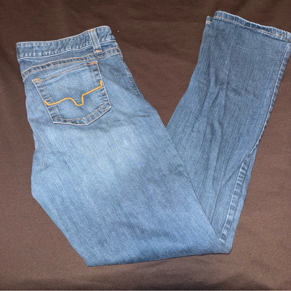 Kimes Ranch Betty 17